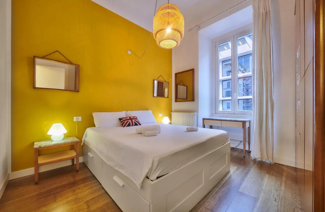 Brera Moscova Trilocale Apartment Milan Italy