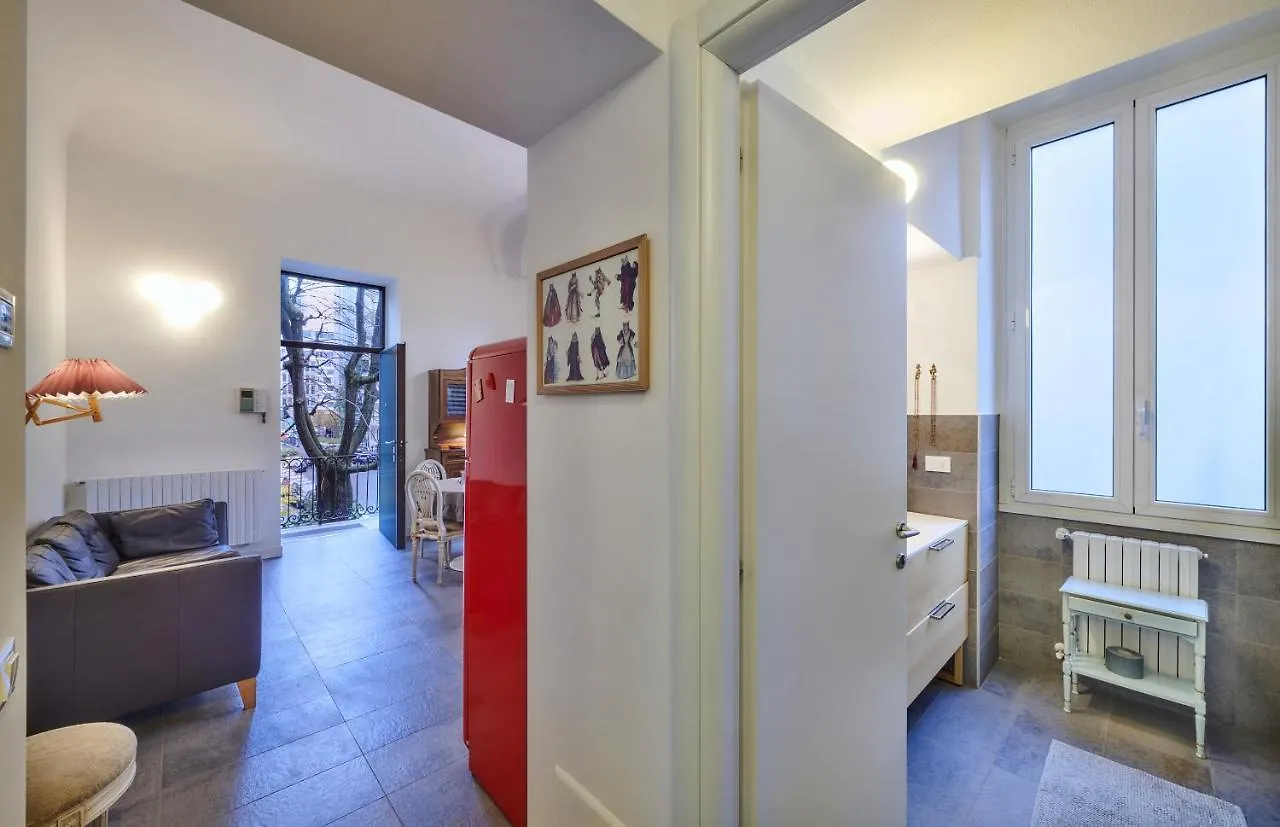 Brera Moscova Trilocale Apartment Milan
