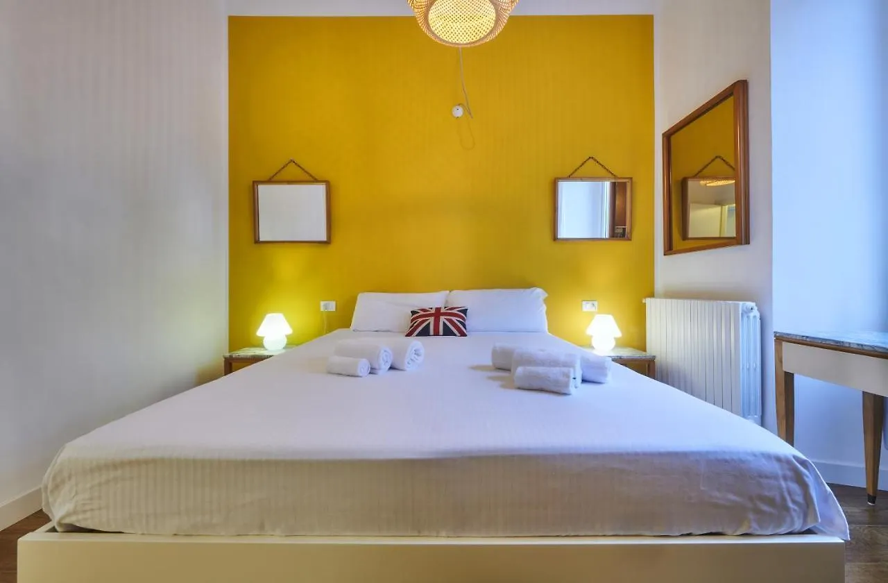 Brera Moscova Trilocale Apartment Milan